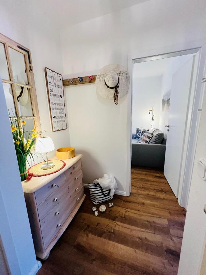 Seelund - Meeresrauschen Lauschen - Ruhiges Sonniges Apartment Mit Garten Und Terrasse Nahe Strand Und Ostsee Schönhagen Exteriör bild